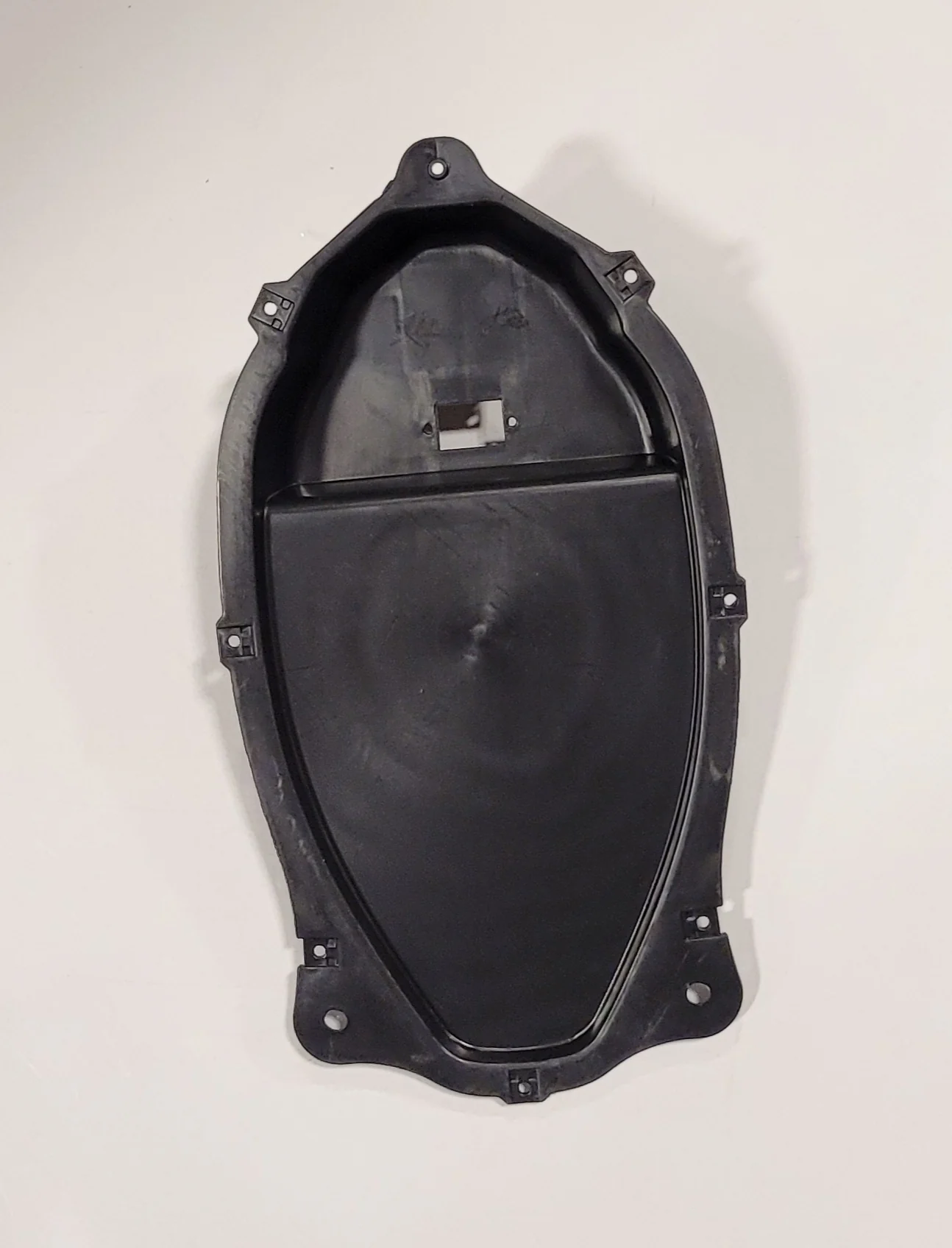 G2000 Black tool box bottom cover